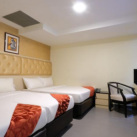 Sandpiper Hotel Сингапур Екстериор снимка
