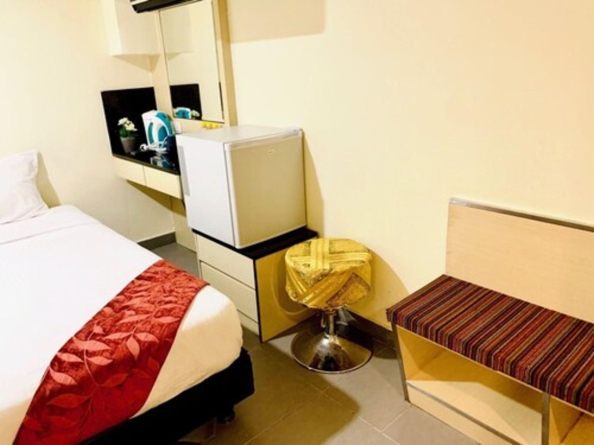 Sandpiper Hotel Сингапур Екстериор снимка