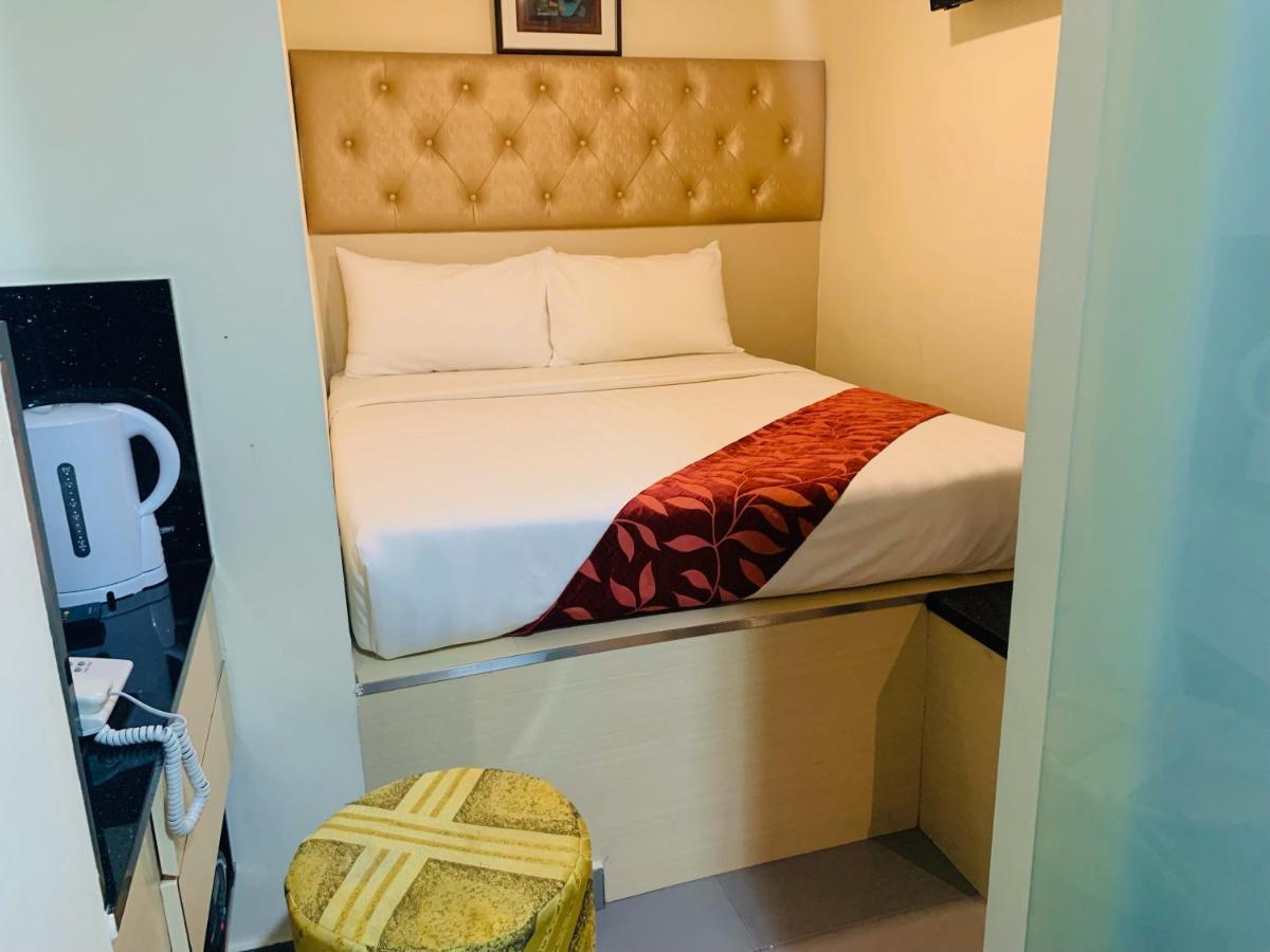 Sandpiper Hotel Сингапур Екстериор снимка