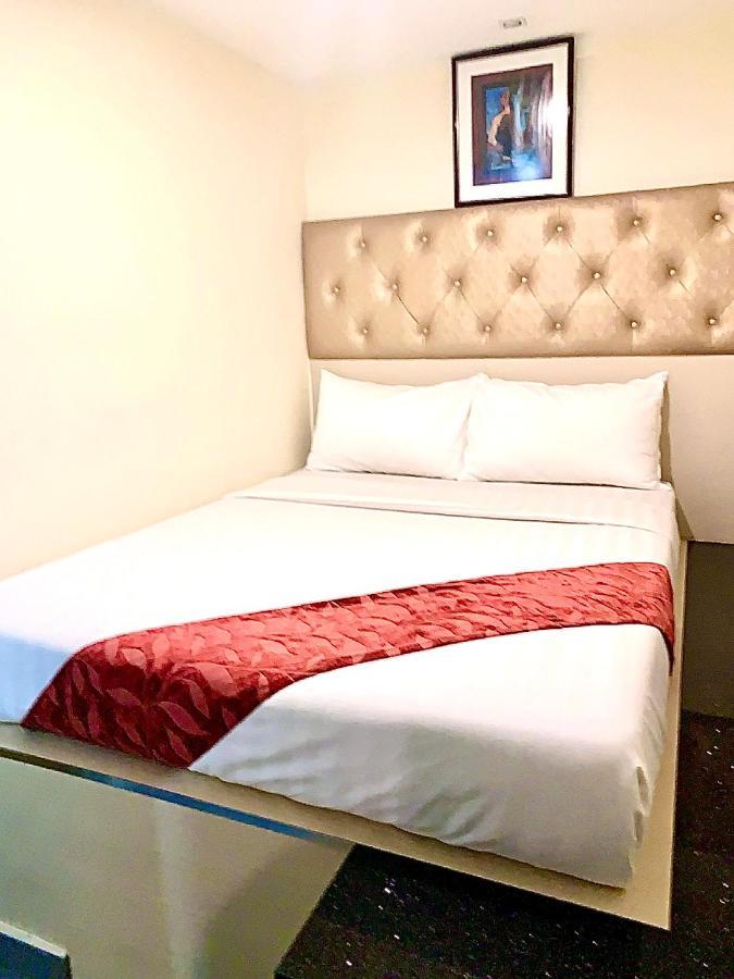 Sandpiper Hotel Сингапур Екстериор снимка