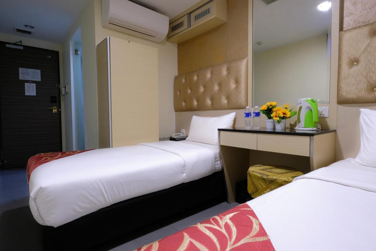 Sandpiper Hotel Сингапур Екстериор снимка