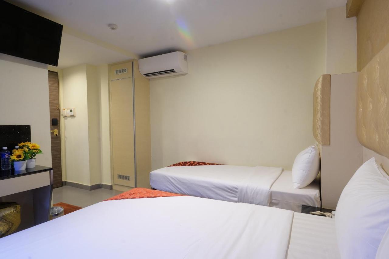 Sandpiper Hotel Сингапур Екстериор снимка