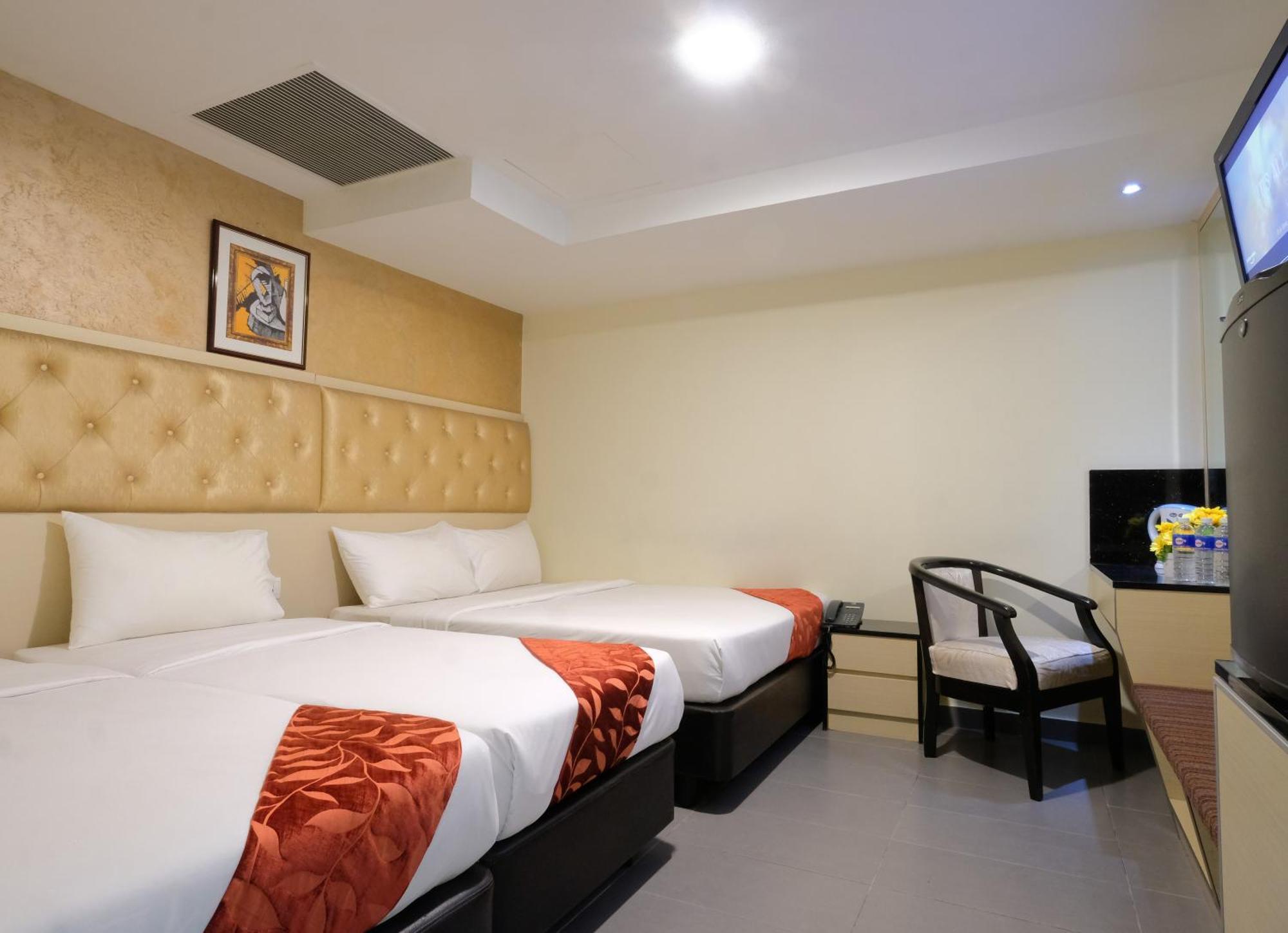 Sandpiper Hotel Сингапур Екстериор снимка