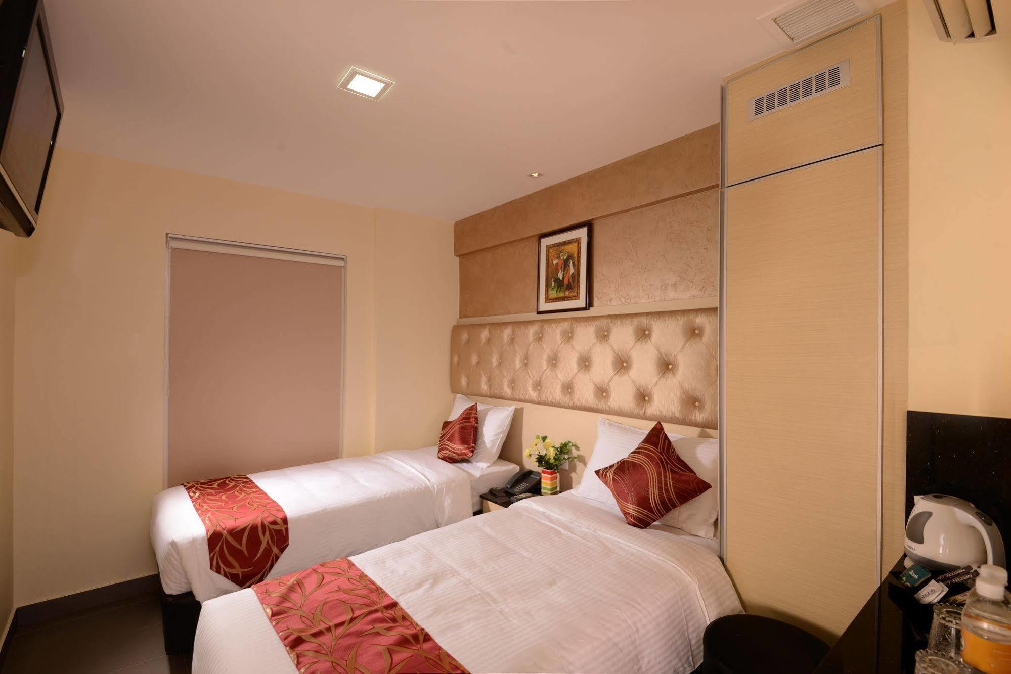 Sandpiper Hotel Сингапур Екстериор снимка